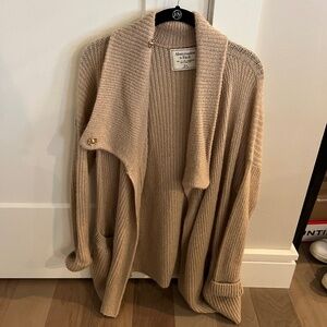 Abercrombie & Fitch Neutral Oversized Sweater Cardigan Size XS